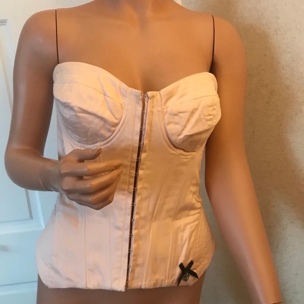 Lipsy London light pink corset/bustier. New in size 12.